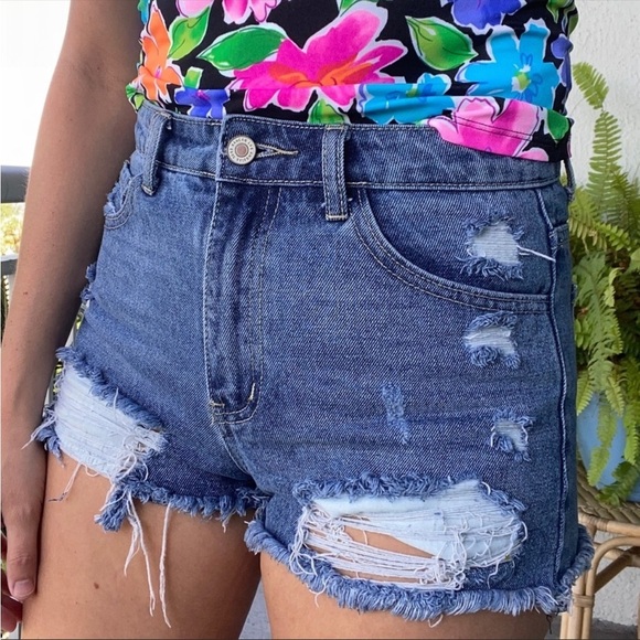 KanCan Medium Wash Ripped Distressed Denim Jean Cutoff Shorts S - Picture 5 of 7